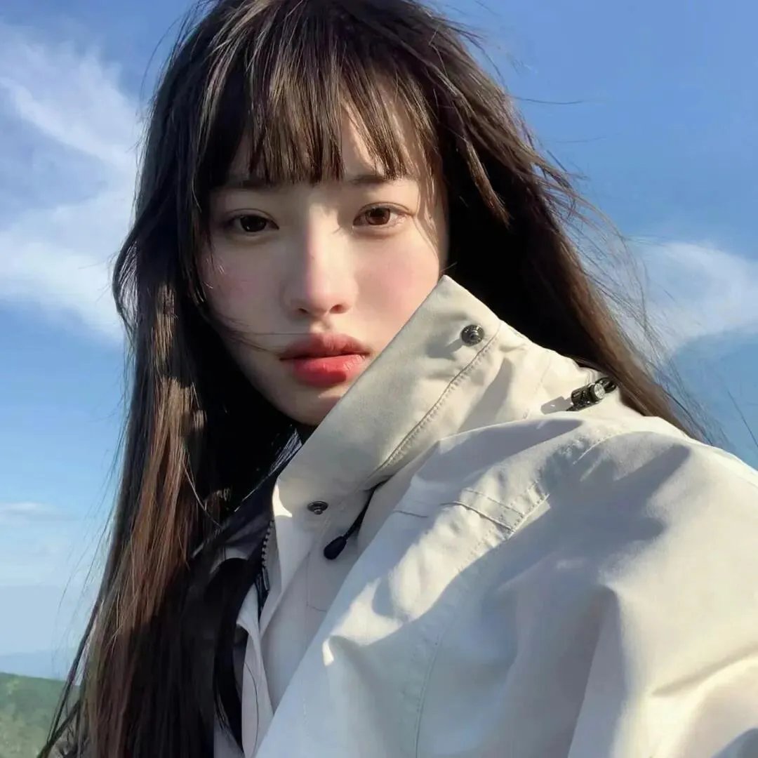 墙里的秘密海报